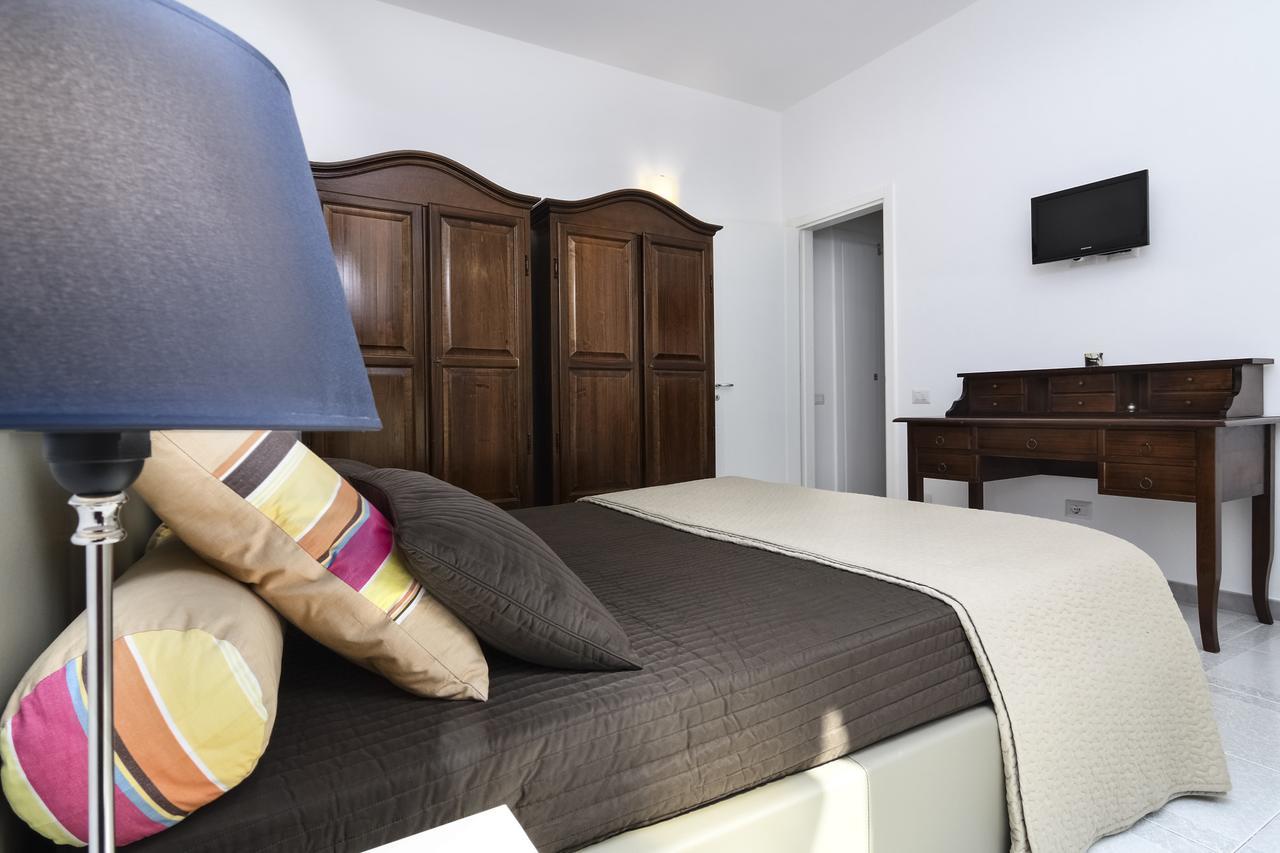 B&B Villa Genny A Pochi Passi Dal Mare サン・カタルド エクステリア 写真