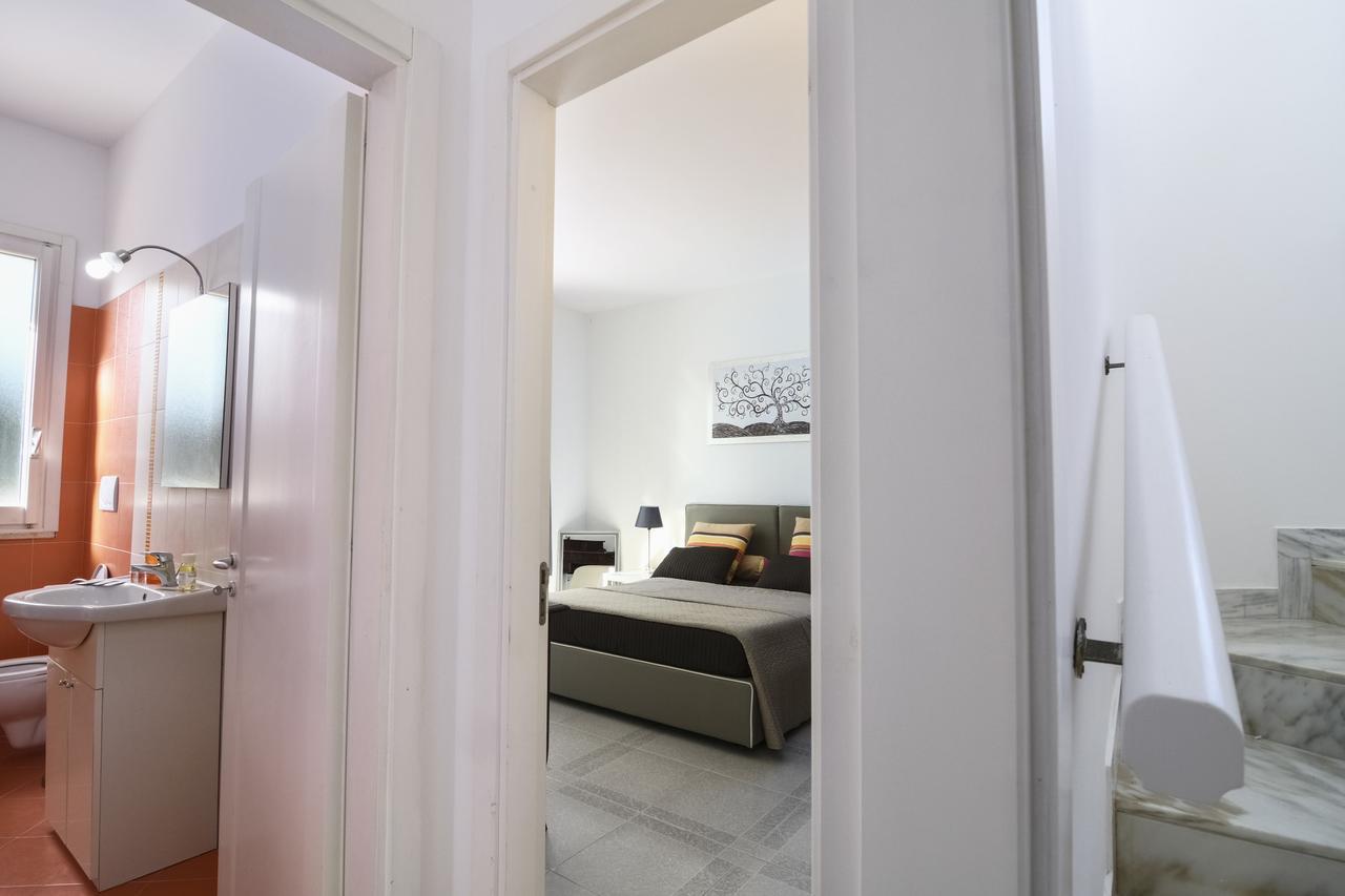 B&B Villa Genny A Pochi Passi Dal Mare サン・カタルド エクステリア 写真