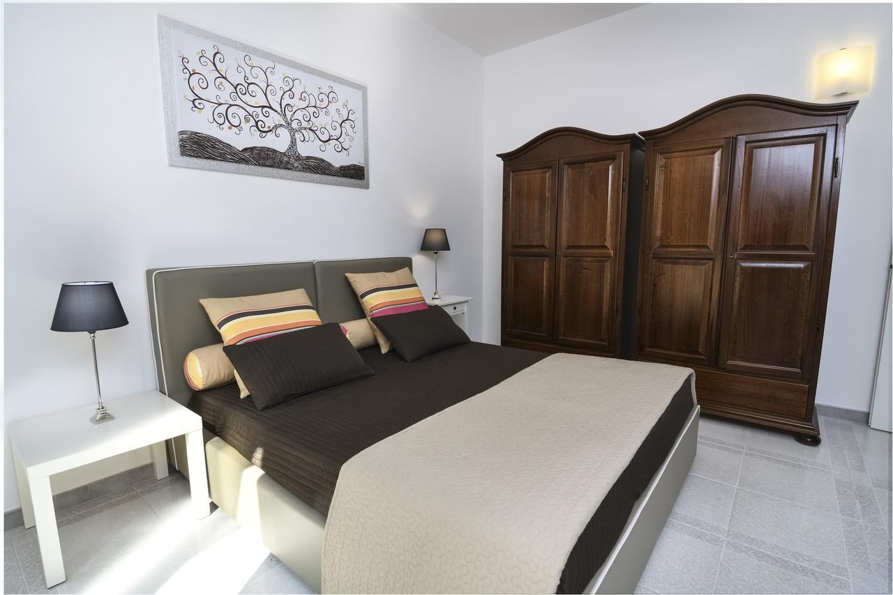 B&B Villa Genny A Pochi Passi Dal Mare サン・カタルド エクステリア 写真